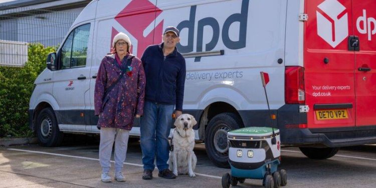 Guide Dog Befriends DPD Robot Following Initial Spook