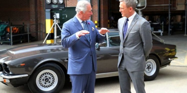 As Amazon MGM secures creative control of 007, Cavill supporters flood Jeff Bezos’s call to pick next Bond