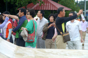 Halt to online visa plan for Chinese sought