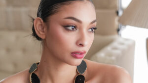 Mixing pearls and crystals