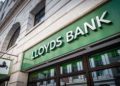 Lloyds to return £3.1bn to investors as profits surge past forecasts