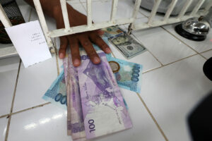 Peso seen settling at P59.70:$1 by end-2026