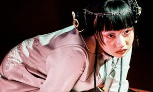 Ena Mori presents two sides of an emotional journey